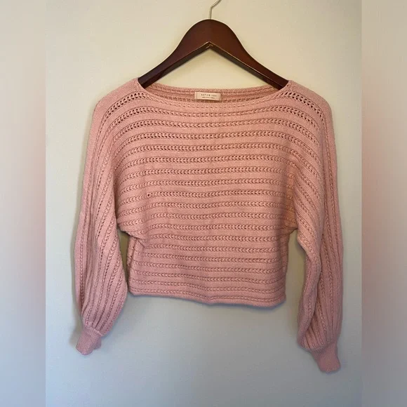 🎀Pretty Pink Sweater🎀 - Picture 2 of 7